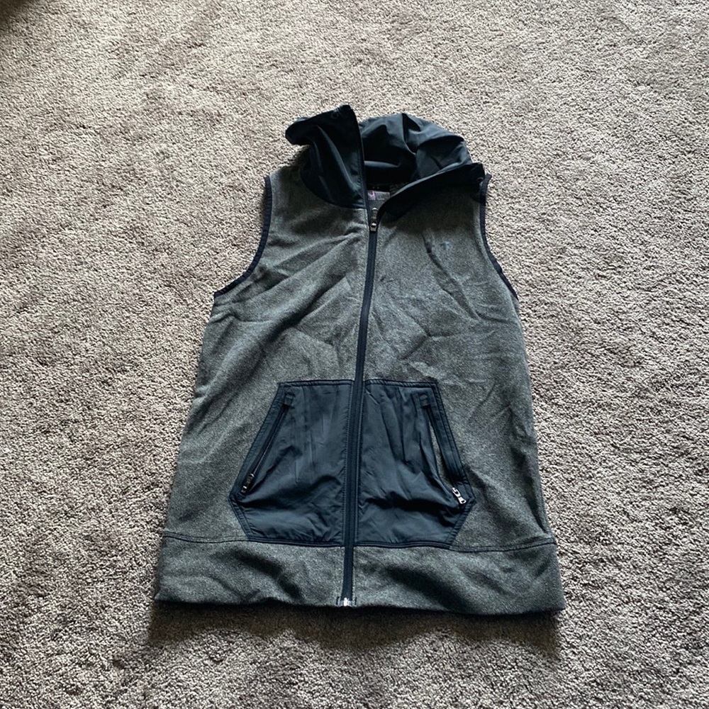 Under Armour Hooded Running Vest Full Zip Lightweight Gray SIZE S Cold Gear